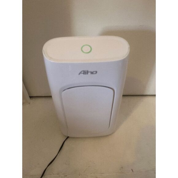 Aiho Mini Electric Semiconductor AD-D2 Dehumidifier 700ml Air Dehumid Ultra SF - Picture 1 of 7